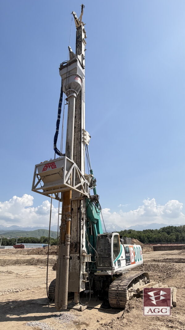 Bottom_Feed_drill_rig-2